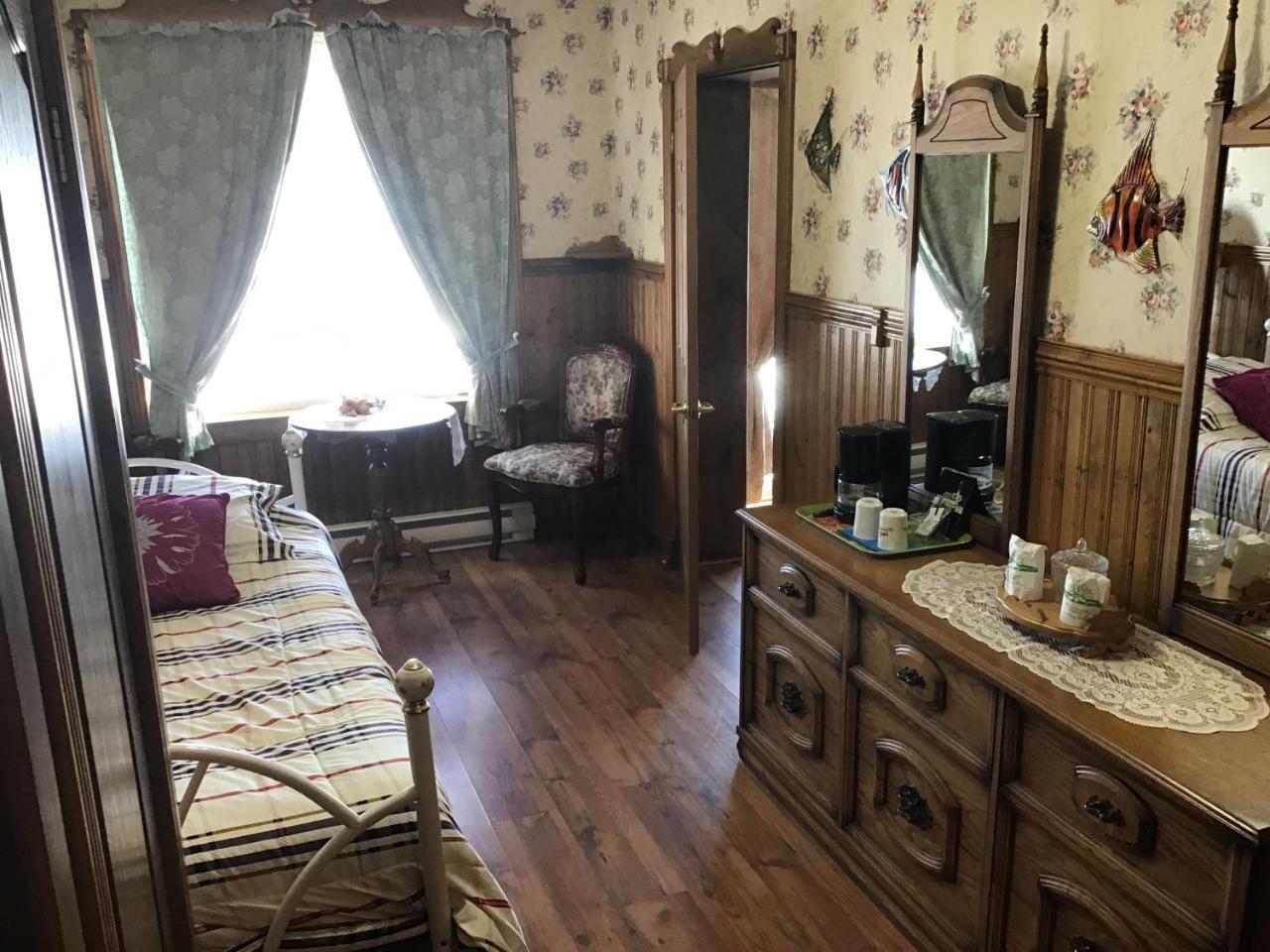 Auberge La Cote D'Or Petite-Riviere-Saint-Francois Εξωτερικό φωτογραφία
